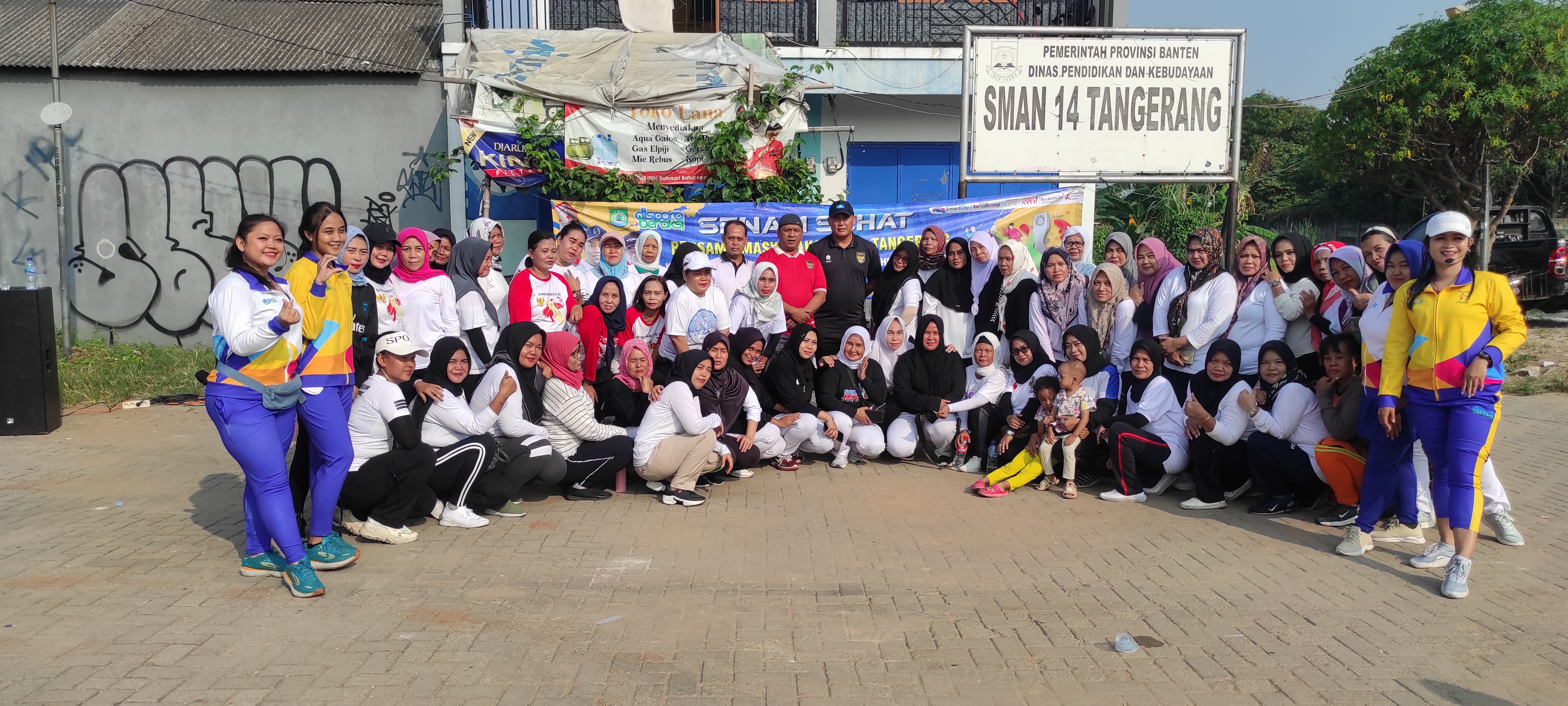 Senam Bersama di SMAN 14 Tangerang