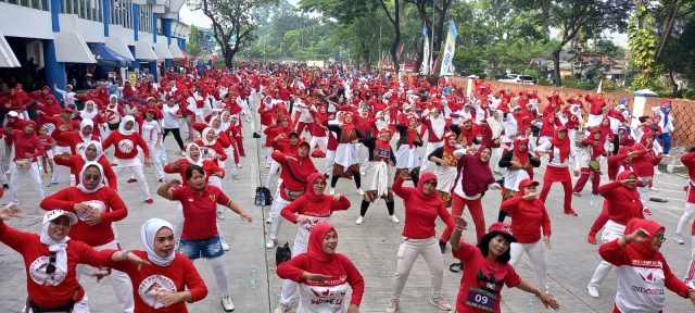 Senam Massal Kemerdekaan di Stadion Benteng Reborn Kota Tangerang